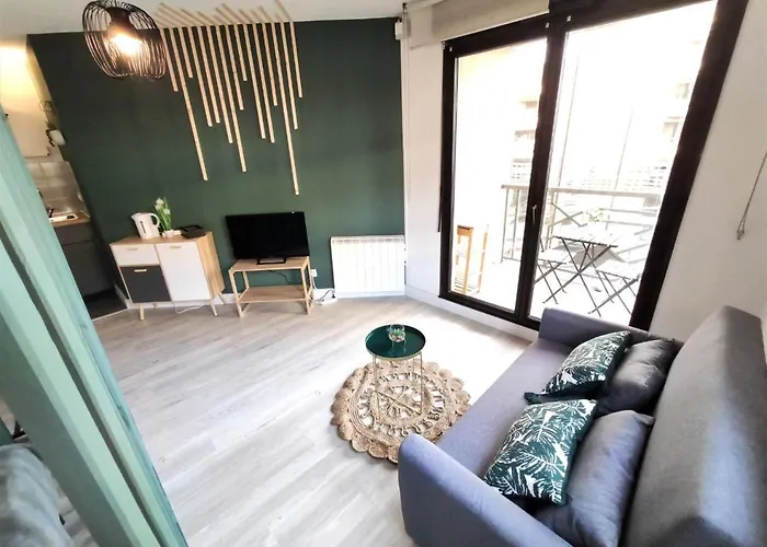 Le Guilhemery - Canal Du Midi - Free Parking